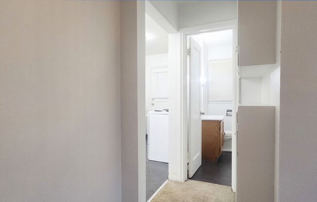 1 bed, 1 bath, 552 sqft, $550