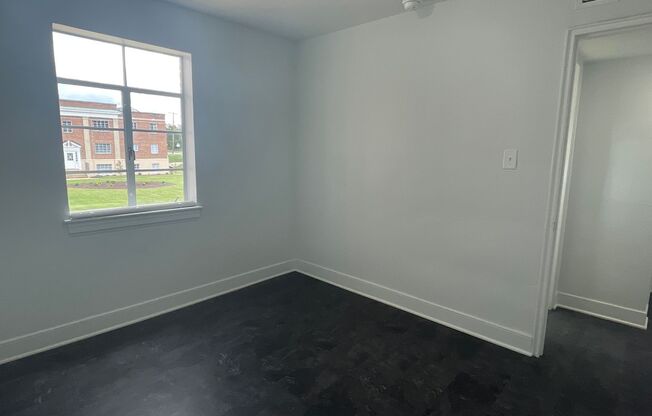 2 beds, 1 bath, 1,050 sqft, $1,150, Unit 31