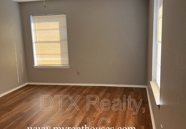 4293 LELAND COLLEGE DR