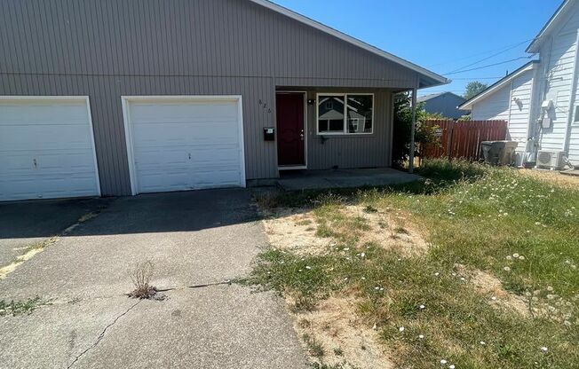 828 3rd Ave SE