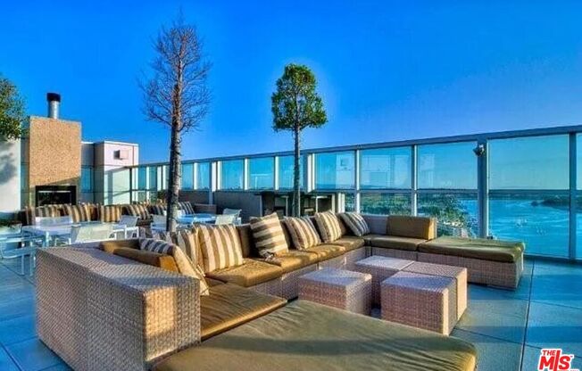 2 beds, 2.5 baths, 1,431 sqft, $6,995, Unit 1225
