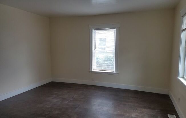 2 beds, 1 bath, $1,450, Unit 1