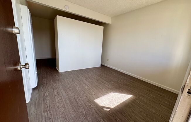 7821 Linda Vista Road