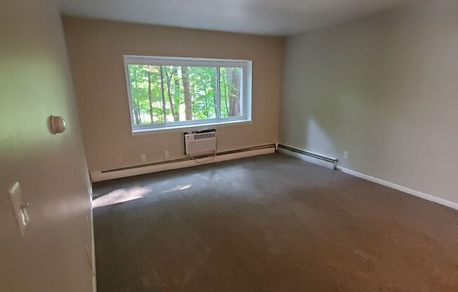 River Oaks Apartments