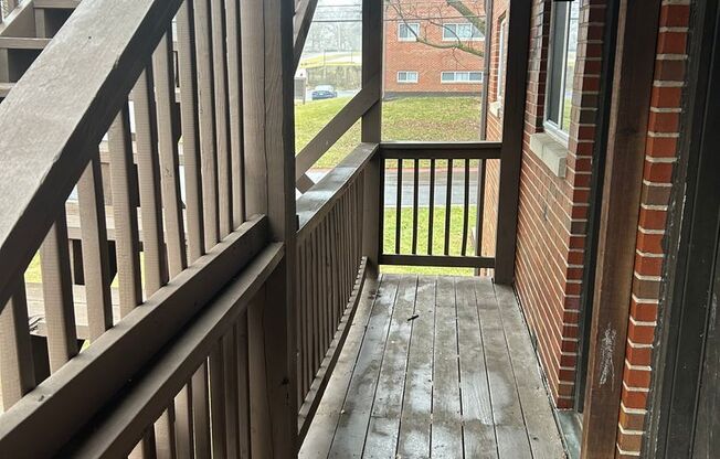 2 beds, 1 bath, 750 sqft, $1,095, Unit B01 1012 07