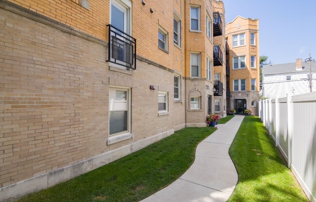 3510 W CORTLAND ST