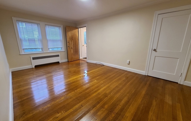 1 bed, 1 bath, 700 sqft, $2,150, Unit 1