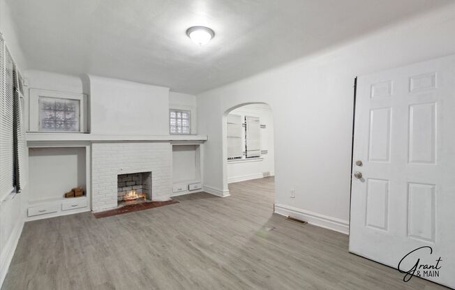 2 beds, 1 bath, $950, Unit Unit 1 - Lower