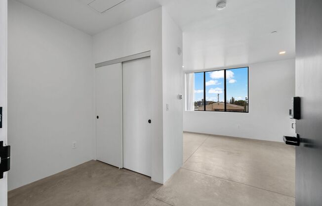 Studio, 1 bath, 347 sqft, $1,995, Unit Unit 15