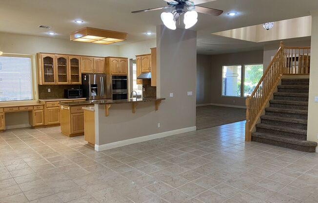 Broadstone Solar Home - 5 Bdrms, 4 Baths