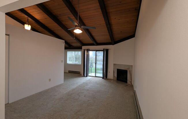 2020 Grant Ave S #M303