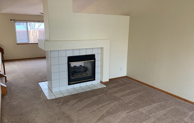 5921 FOSSIL DR