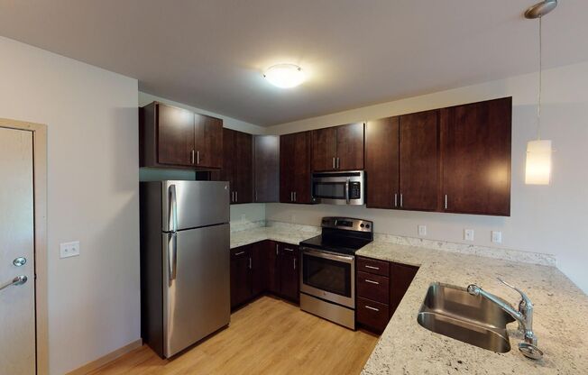 1 bed, 1 bath, 553 sqft, $1,675, Unit 902-206