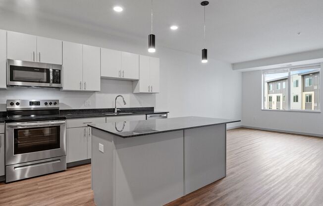 1 bed, 1 bath, 857 sqft, $1,625, Unit 318