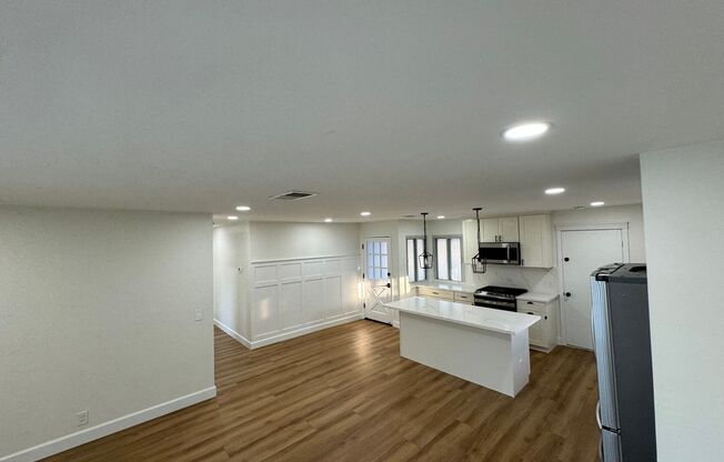 Beautiful 3 Bedroom 2 Bathroom Single family home