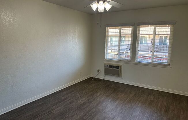 2 beds, 1 bath, 806 sqft, $2,800, Unit 5035A