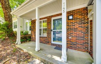 2 beds, 2.5 baths, $1,600