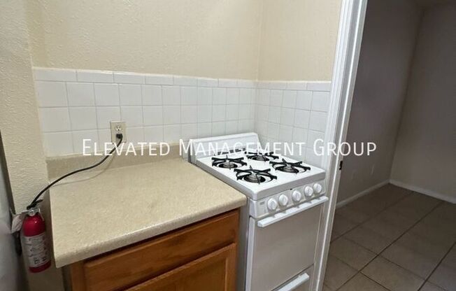 1024 ALVARADO DR SE