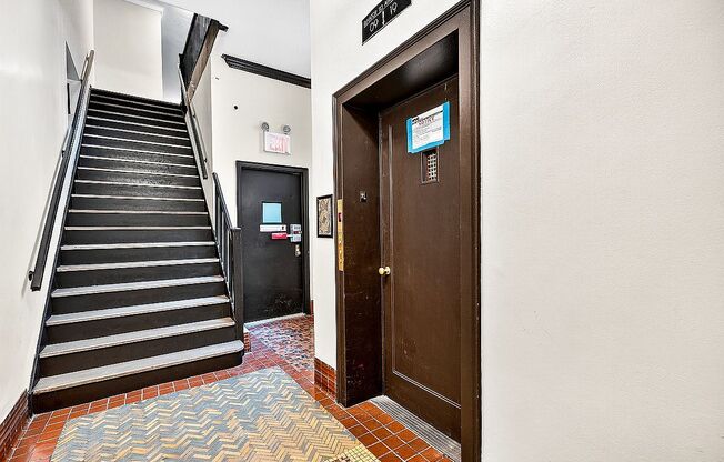 601 PELHAM PKWY N