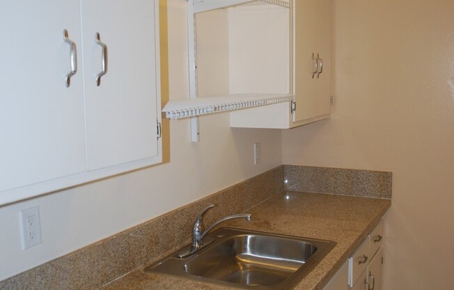 1 bed, 1 bath, $2,195, Unit 137