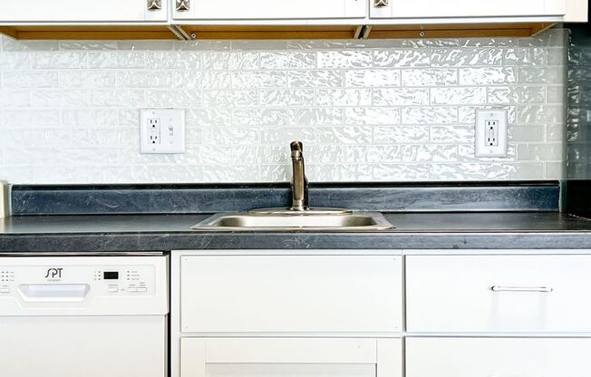 Studio, 1 bath, $1,199, Unit Unit 2636