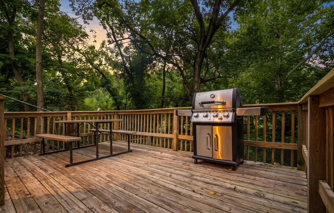 Drexel Hill: Modern 3-Bedroom Home with Backyard Oasis!