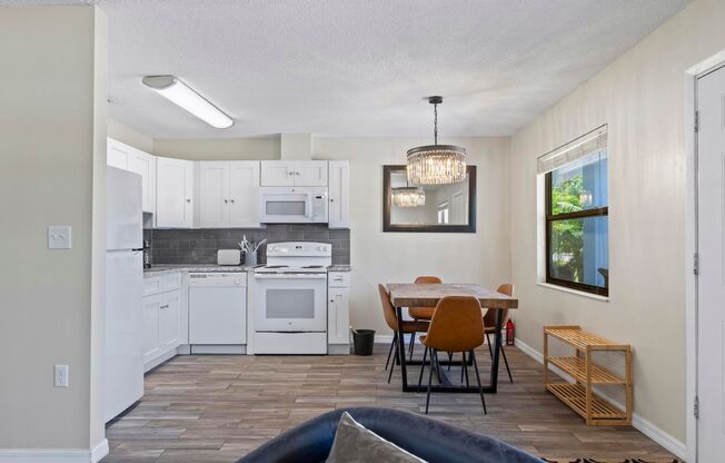 fully furnished 2 bedroom, 1 bath