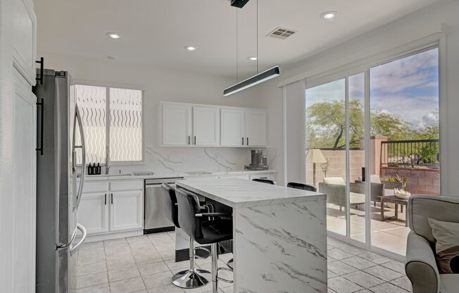2 beds, 2 baths, $2,300
