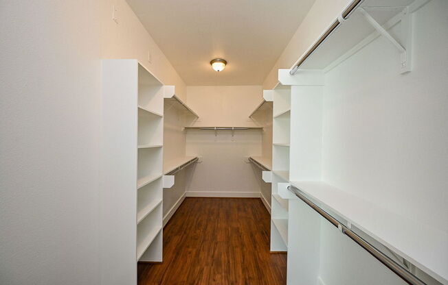 3 beds, 3.5 baths, 2,427 sqft, $2,900, Unit C