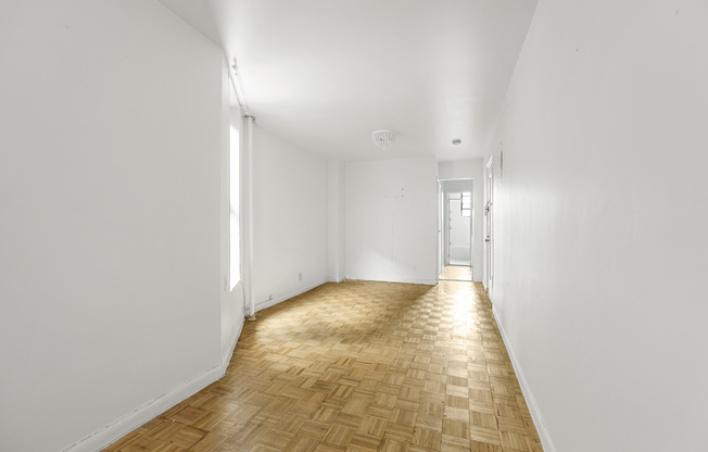 325 E 89 ST