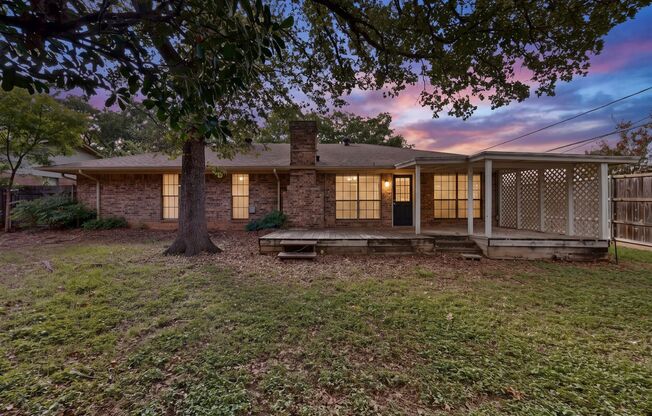 4909 CALIENTE DR