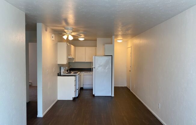 2 beds, 1 bath, 750 sqft, $1,250, Unit 08C