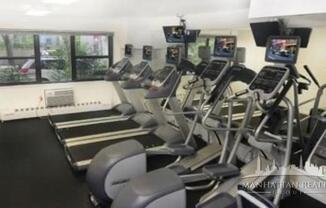 Studio, 1 bath, 384 sqft, $3,450, Unit 7G