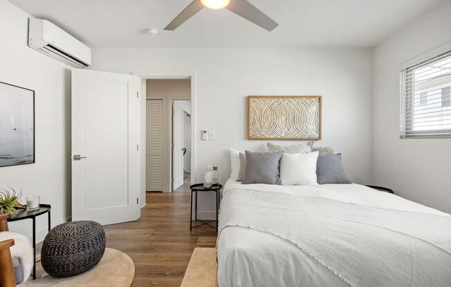 2 beds, 2 baths, 949 sqft, $3,675, Unit 6
