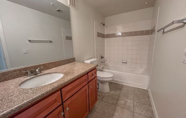 1 bed, 1 bath, $1,095, Unit # 2076