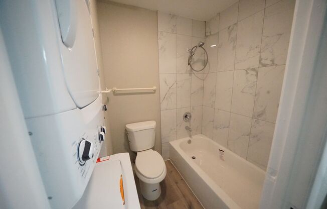 1 bed, 1 bath, $1,095