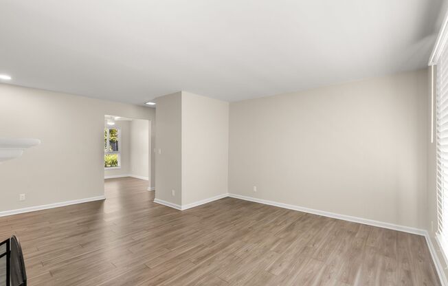 3 beds, 2 baths, 1,250 sqft, $2,800, Unit 101