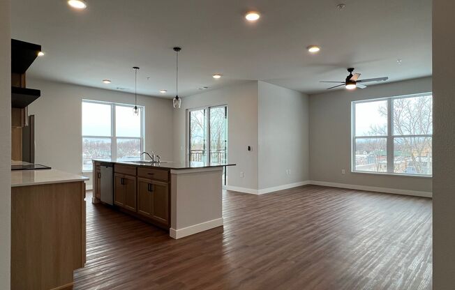 2 beds, 2 baths, 1,279 sqft, $2,850, Unit WR 305-310