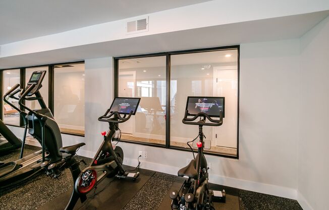 1 bed, 1 bath, 656 sqft, $1,545, Unit 208