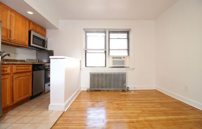 1 bed, 1 bath, $1,475, Unit #E309