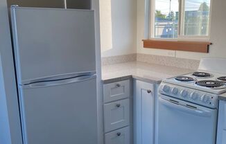 Studio, 1 bath, 378 sqft, $1,280