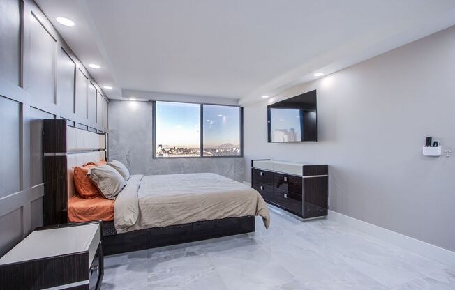 2 beds, 2 baths, $2,799, Unit # 1012