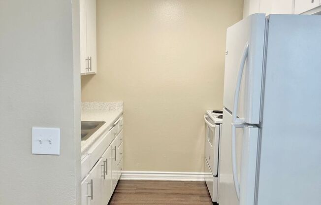 2 beds, 1 bath, 896 sqft, $1,895, Unit 101