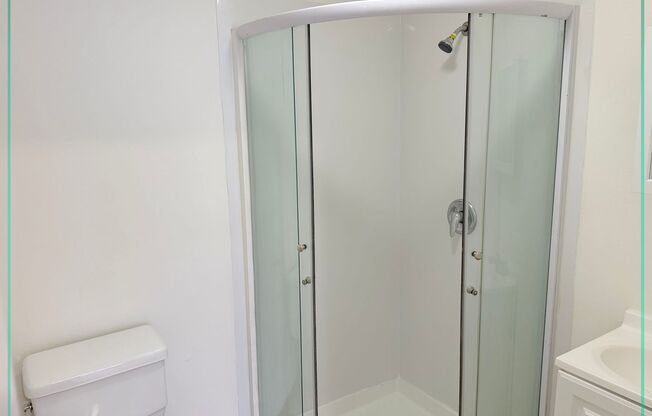 Studio, 1 bath, 350 sqft, $1,189, Unit 214