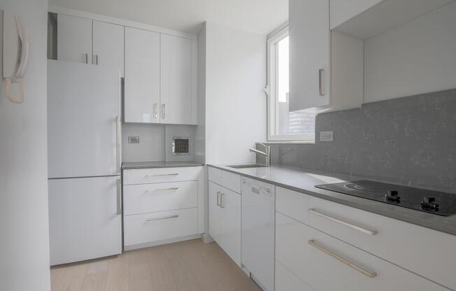 Studio, 1 bath, 612 sqft, $3,495, Unit 25-F