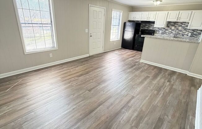 2 beds, 1 bath, 800 sqft, $1,073, Unit 1450