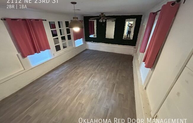 2112 NE 23 ST