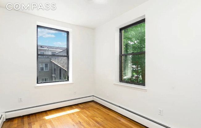 530 W 148 ST