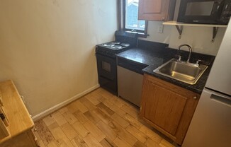 478 E 7