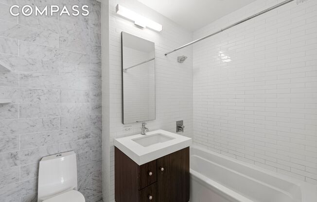 1 bed, 1 bath, $4,000, Unit 311